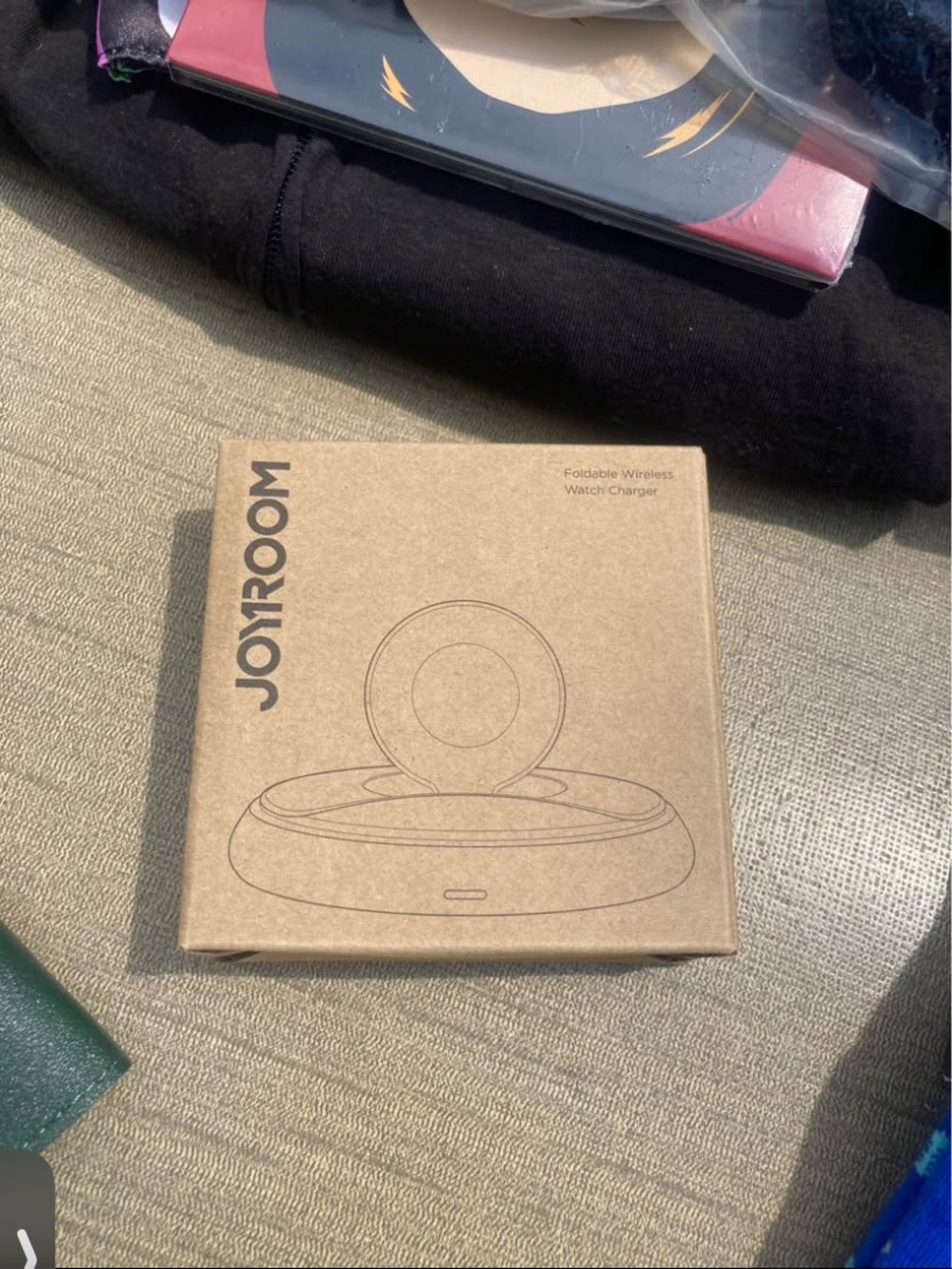 JOYROOM Foldable Wireless Watch Charger - Kraft Box